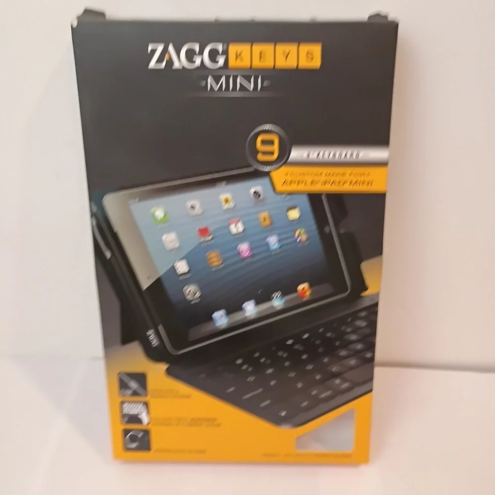 Zagg Zaggkeys Mini 9 Bluetooth Keyboard Case For iPad Mini - FOLBSLBLK103